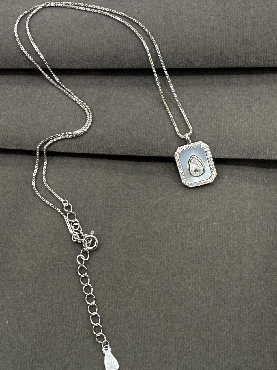 92.5 Silver Elegant Motif Minimalist Chain